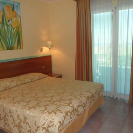 Parco Degli Ulivi 4* Scerne