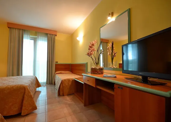 Parco Degli Ulivi Hotel Scerne